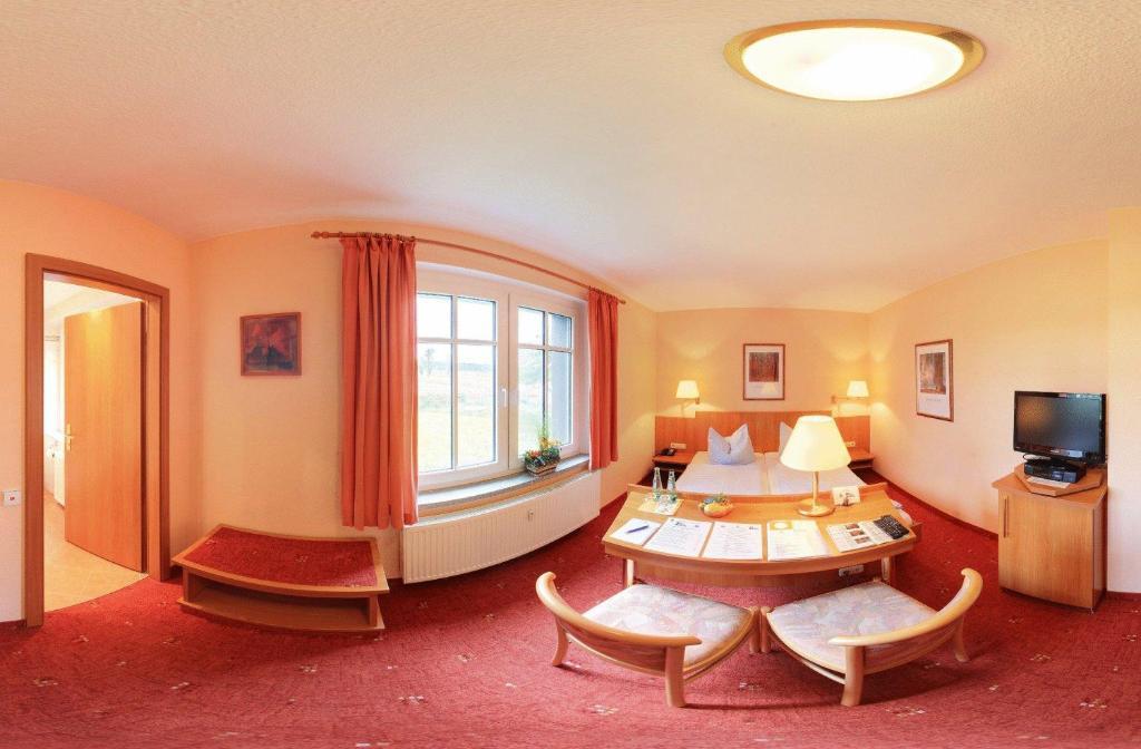 Hotel Luginsland Schleiz Kültér fotó